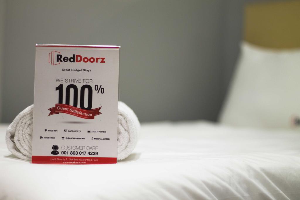 فندق Reddoorz @ Legian Street كوتا المظهر الخارجي الصورة