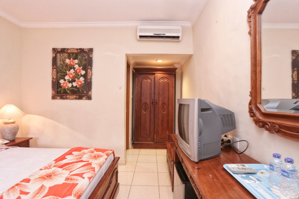 فندق Reddoorz @ Legian Street كوتا المظهر الخارجي الصورة